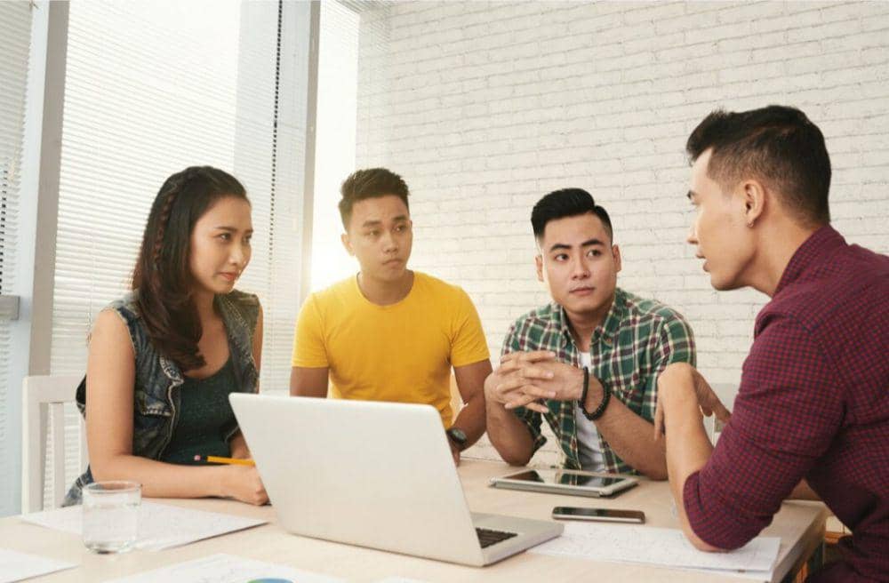 ilustrasi komunikasi yang efektif