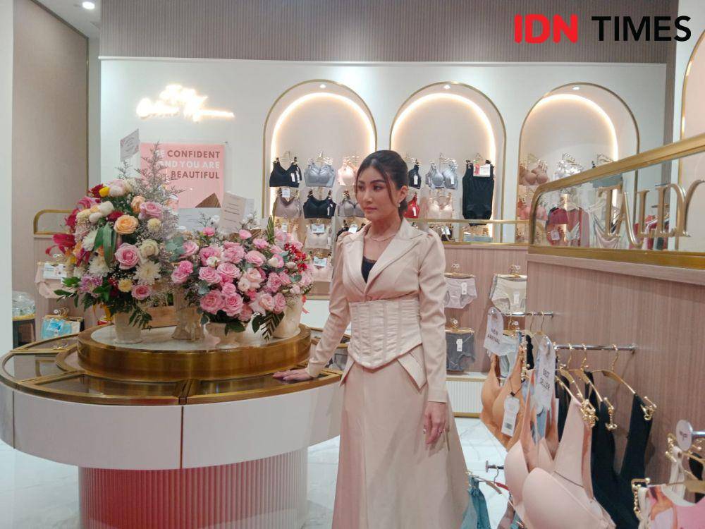 Sarwendah Bagikan Tips Jadi Working Mom yang Produktif