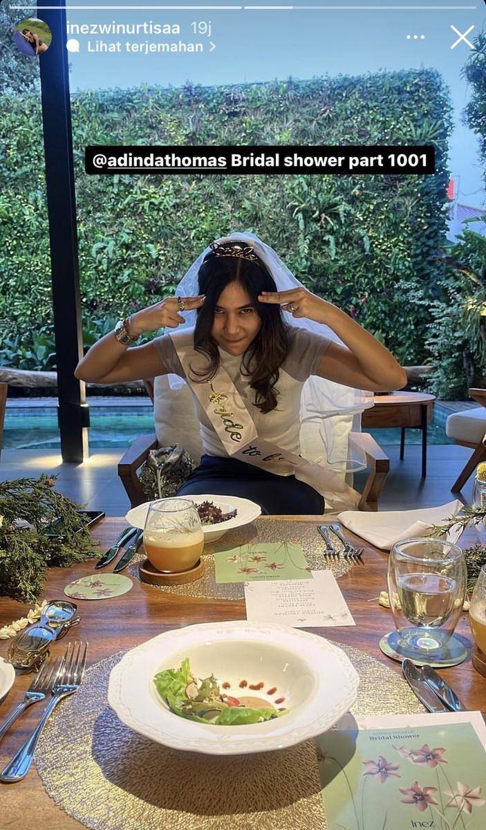 potret Adinda Thomas kembali dapat kejutan bridal shower dari bestie (Instagram.com/inezwinutisaa)
