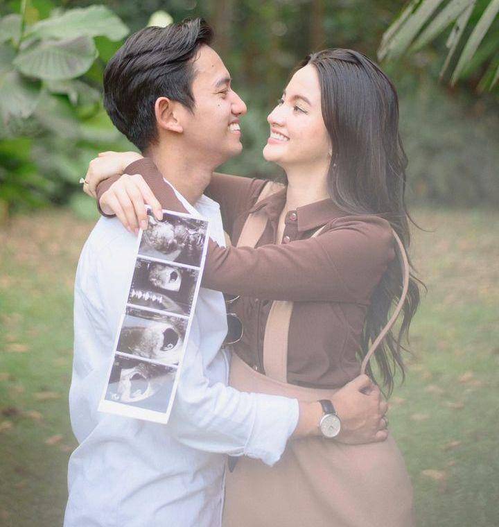 Sabrina Anggraini umumkan kehamilan (Instagram.com/belvadevara)