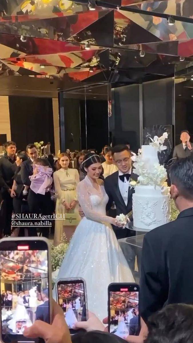 momen resepsi Shaura Nabilla (instagram.com/vivinoliver)