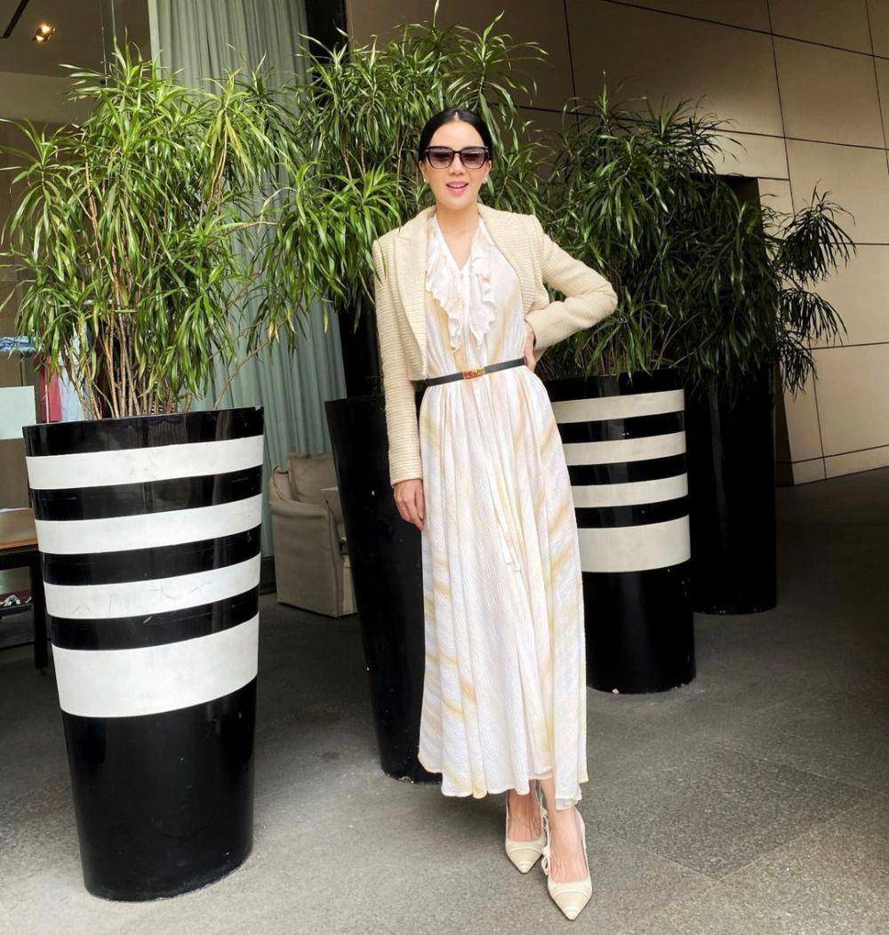Gaya formal Agnes Jennifer (instagram.com/agnes_jennifer)