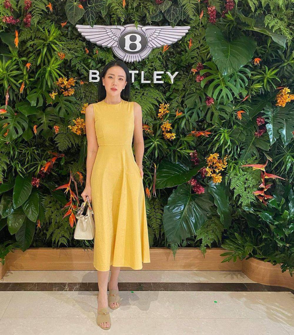 Gaya formal Agnes Jennifer (instagram.com/agnes_jennifer)