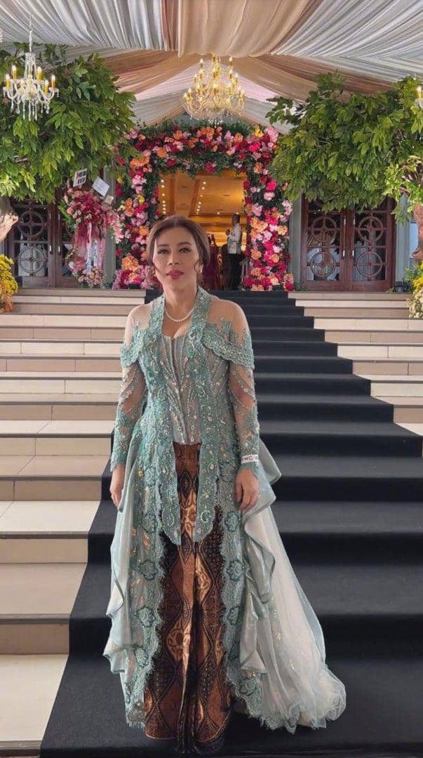 potret asisten Hotman Paris di pernikahan Fritz Hutapea (instagram.com/benny_janah)