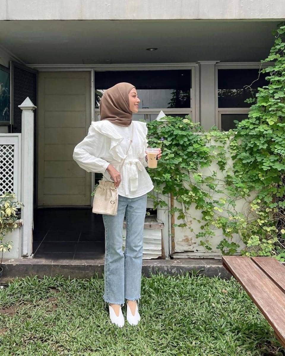 inspirasi OOTD ala Meirani Amalia (instagram.com/meiraniap)