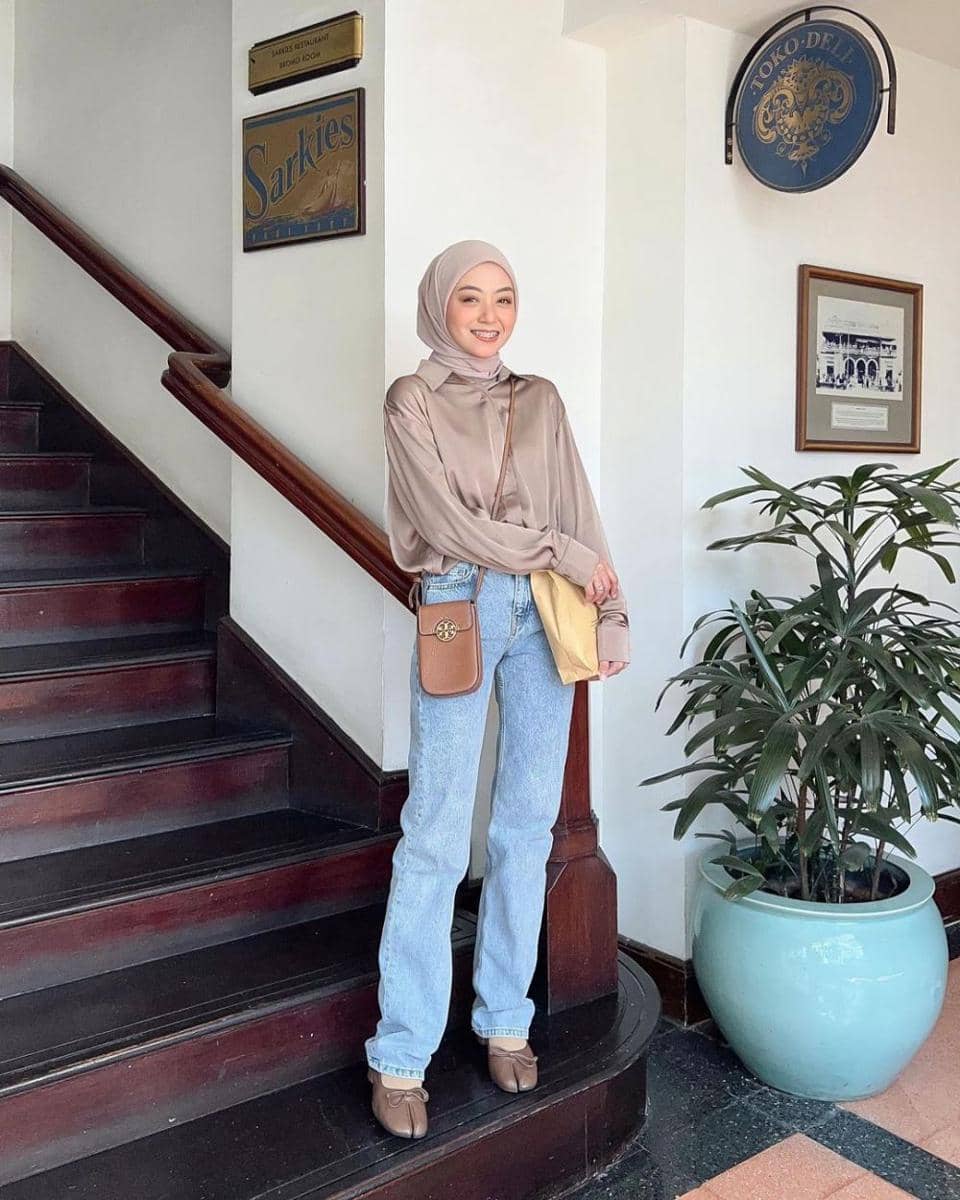 inspirasi OOTD ala Meirani Amalia (instagram.com/meiraniap)