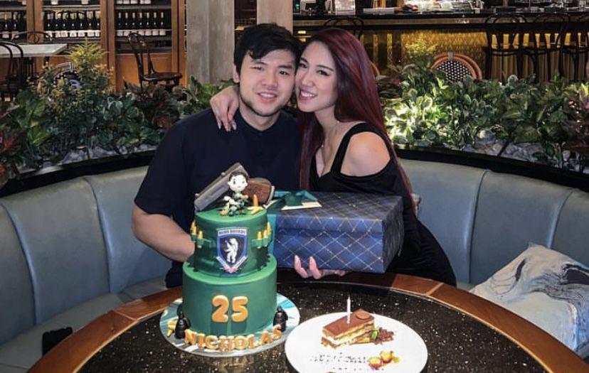 7 Potret Nicholas Sean Rayakan Ultah ke-25 Bareng Pacar, Go Publik?