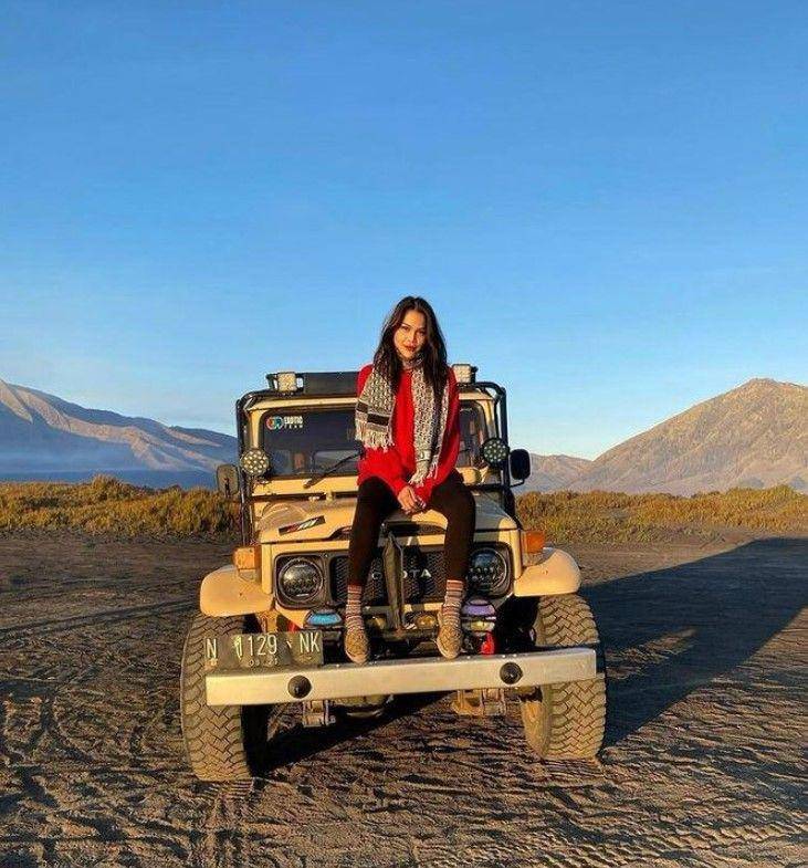 pemotretan artis di Bromo (instagram.com/dj_katybutterfly36)