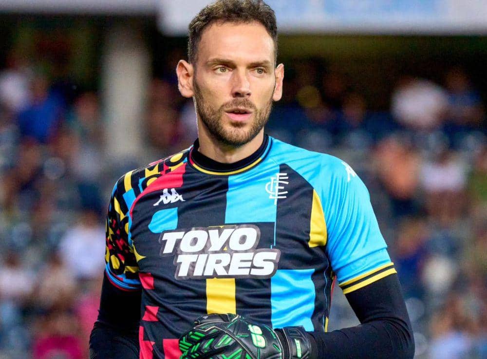 Etrit Berisha saat membela FC Empoli di Serie A. (instagram.com/etritberishaofficial)