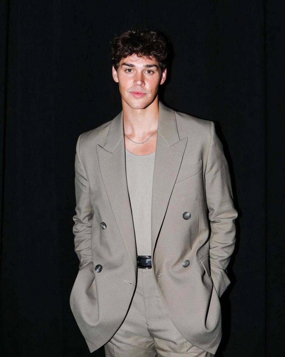 Potret Noah Beck di NYFW 2023 (instagram.com/noahbeck)
