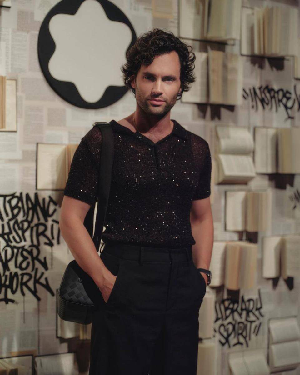 Potret Penn Badgley di NYFW 2023 (instagram.com/montblanc)