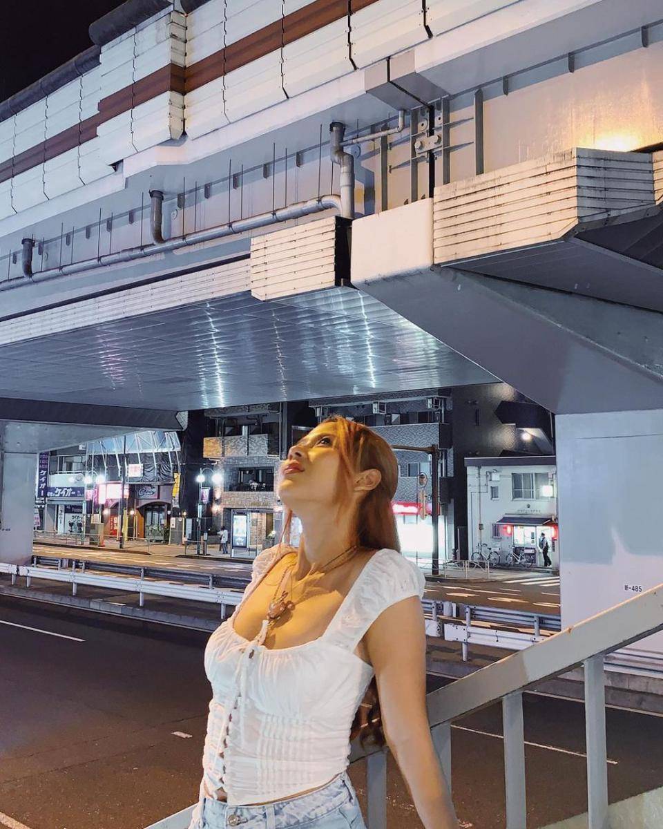 potret Nadine Amizah (instagram.com/cakecaine)