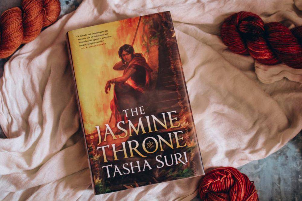 The Jasmine Throne - Tasha Suri (thelibrarycoven.com)