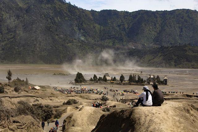 Sehari Dibuka, Gunung Bromo Langsung Diserbu Ratusan Wisatawan