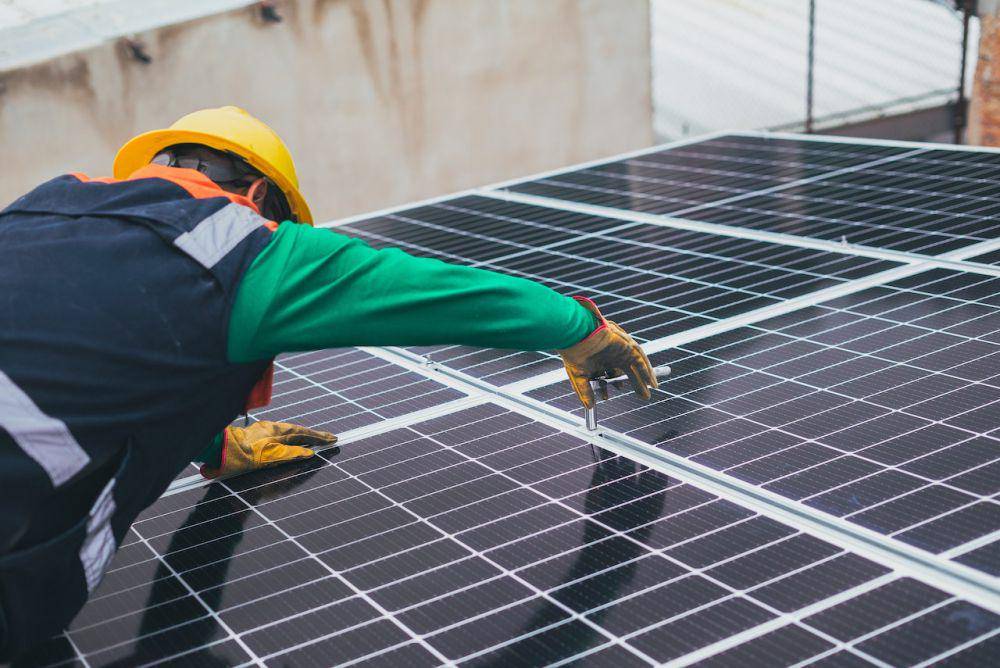 ilustrasi solar panel (pexels.com/Los Muertos Crew)
