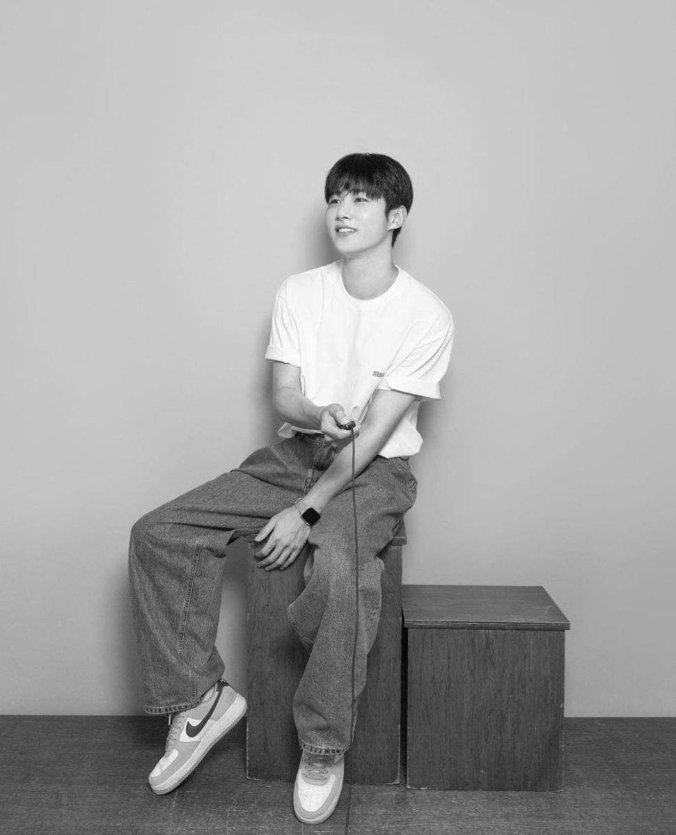 Seo Ji Hoon (instagram.com/jihux)