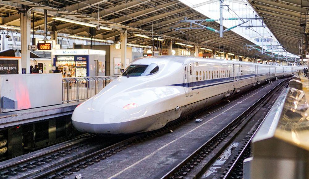 Jepang Dilanda Gempa, Layanan Kereta Shinkansen Berhenti Sementara