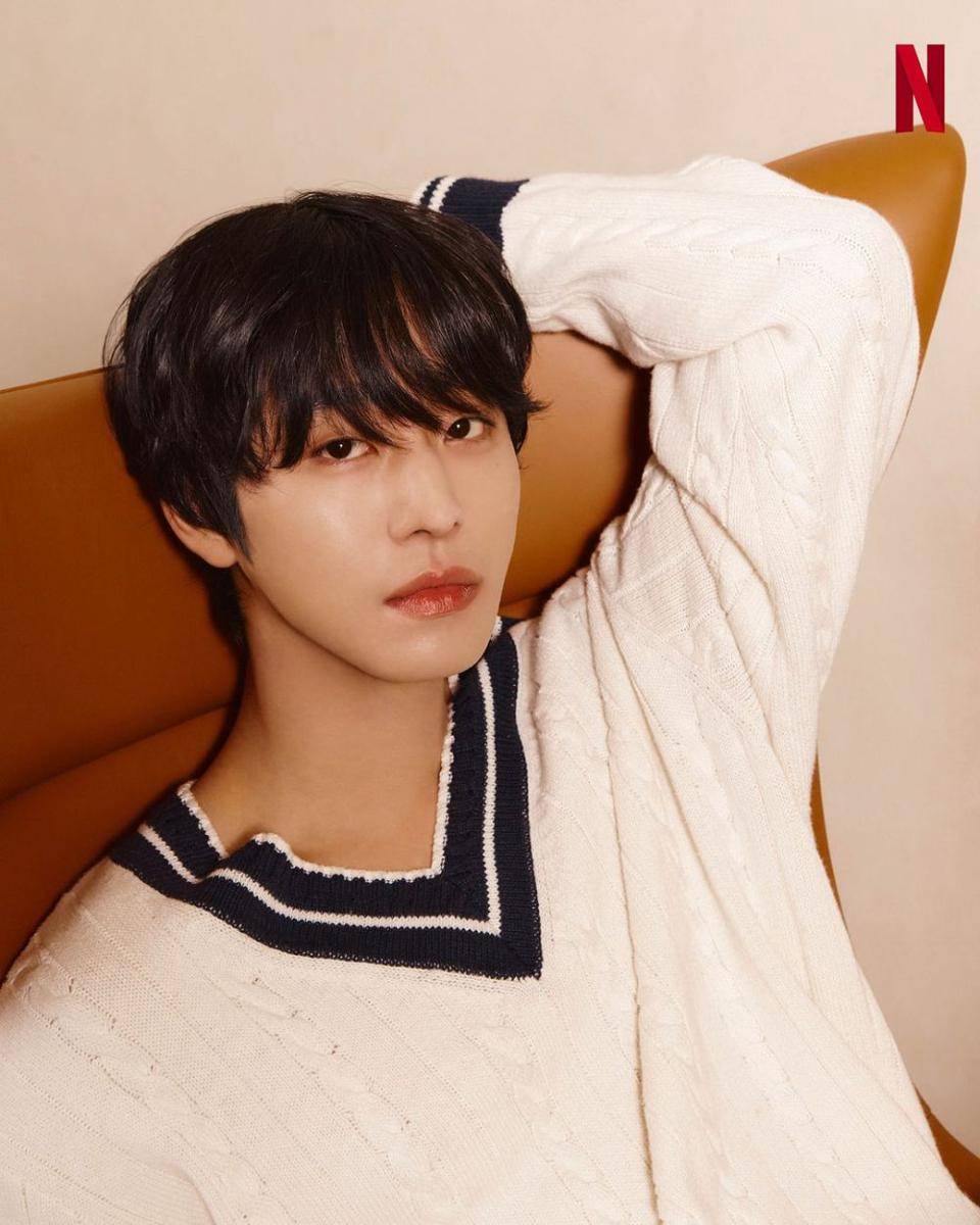 Ahn Hyo Seop pemeran Nam Si Heon dan Koo Yeon Jun di A Time Called You (instagram.com/netflixkr)