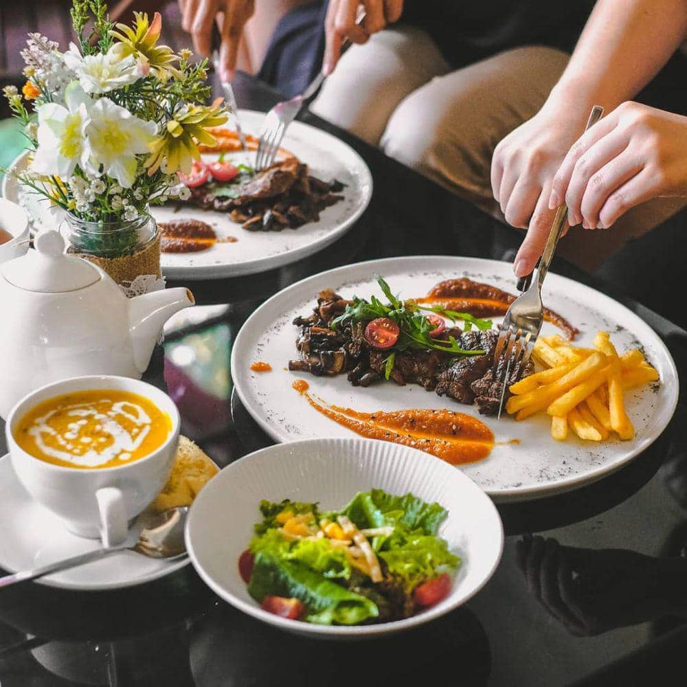 10 Tempat Makan Terbaru di GWalk Citraland Surabaya IDN Times