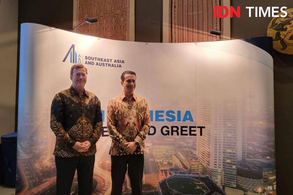 Managing Director & Head, Southeast Asia and Australia A&M, Utsav Garg (kanan) dan Managing Director & Country Head, Indonesia A&M, Alessandro Gazzini (kiri). (IDN Times/Ridwan Aji Pitoko)