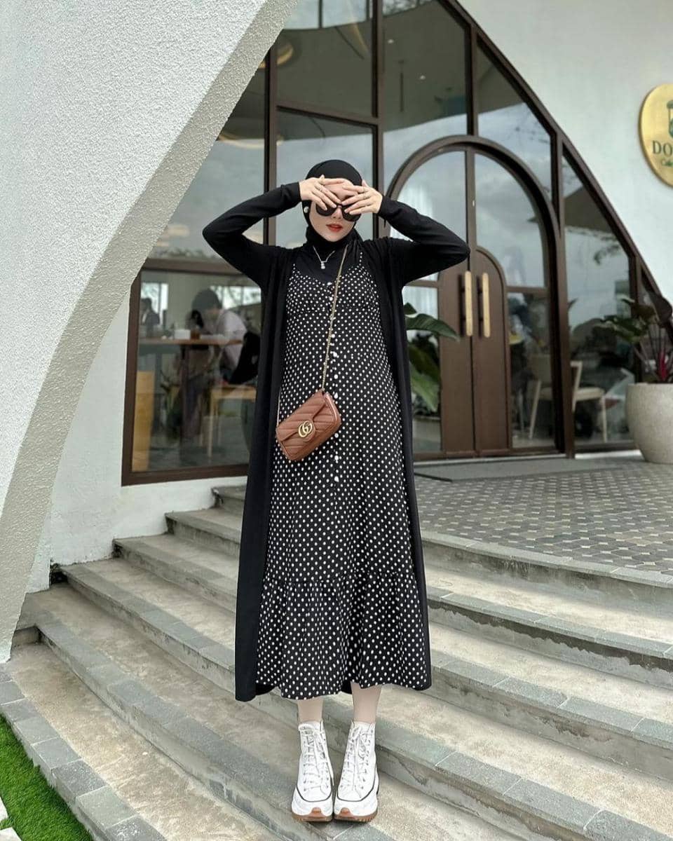 Yolla Anggita (instagram.com/yollaanggitaaa)