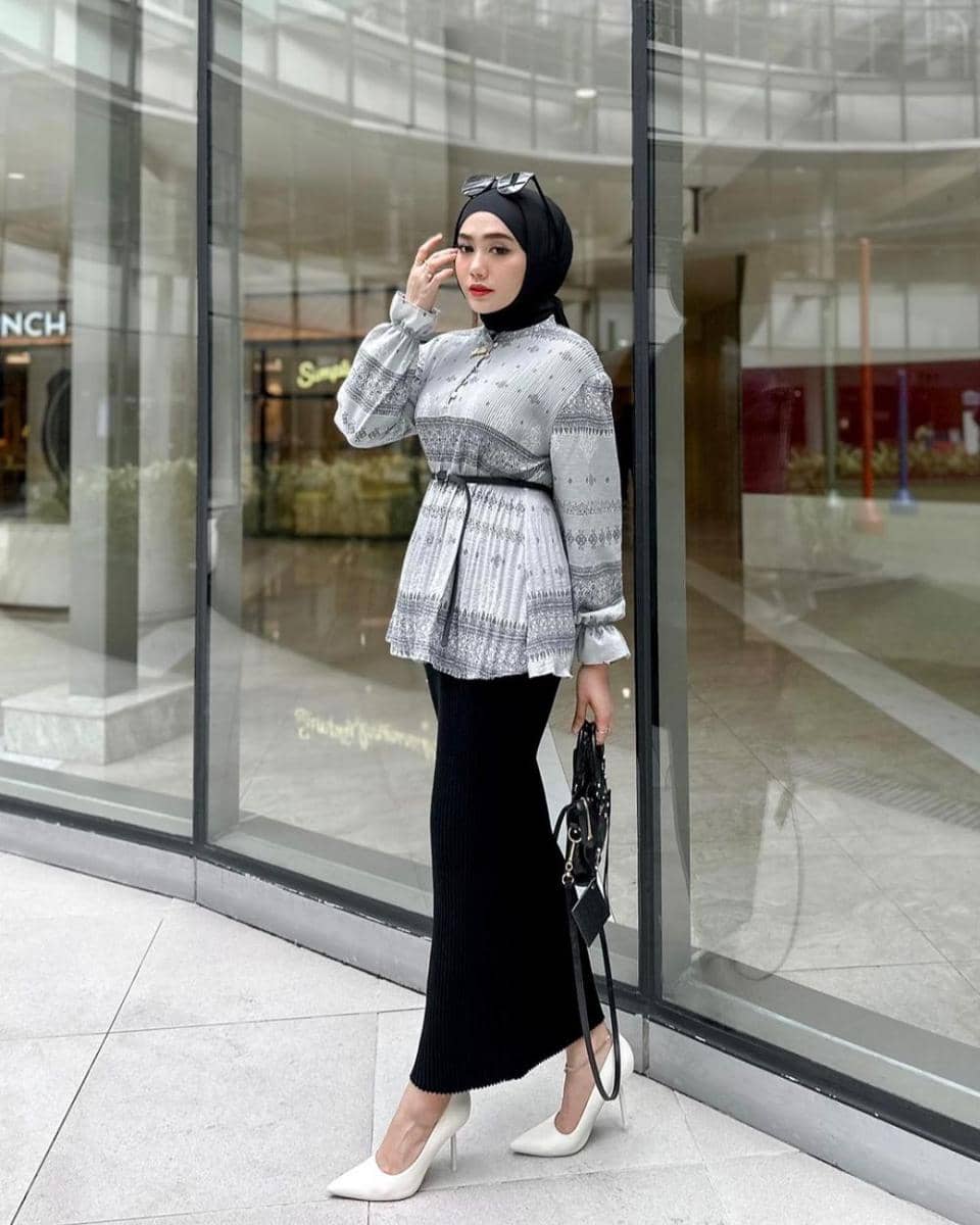 Yolla Anggita (instagram.com/yollaanggitaaa)