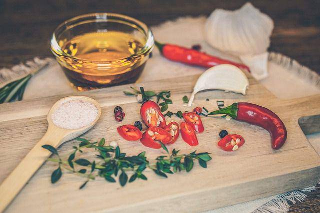 ilustrasi chili oil (pixabay.com/0-0-0-0)