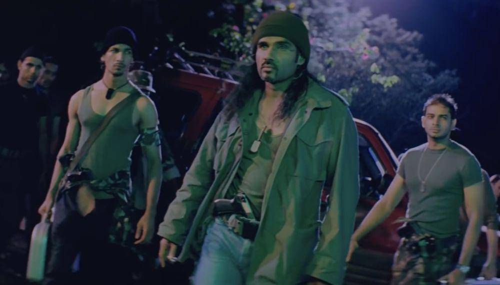 Main Hoon Na (dok. Red Chillies Entertainment/Main Hoon Na)
