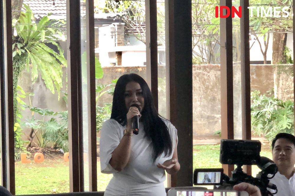 para pemain dan tim produksi film Glenn Fredly the Movie di konferensi pers pada Rabu (20/9/2023) (IDN Times/Elizabeth Chiquita)
