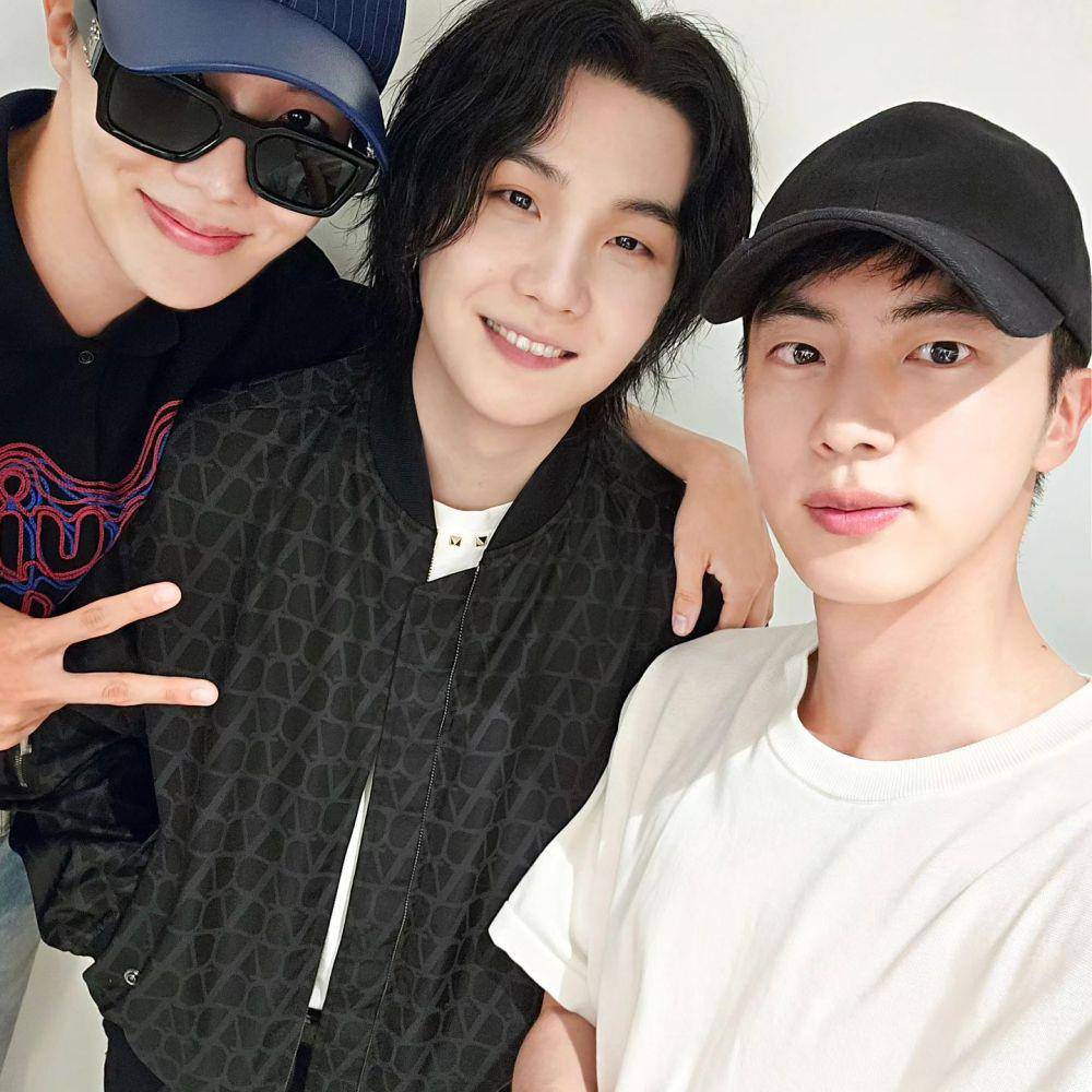 Suga bersama Jin dan J-Hope BTS (instagram.com/jin)