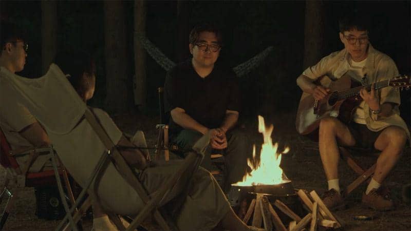 cuplikan live performance "Summer Night You and I" - Standing Egg (youtube.com/Standing Egg)