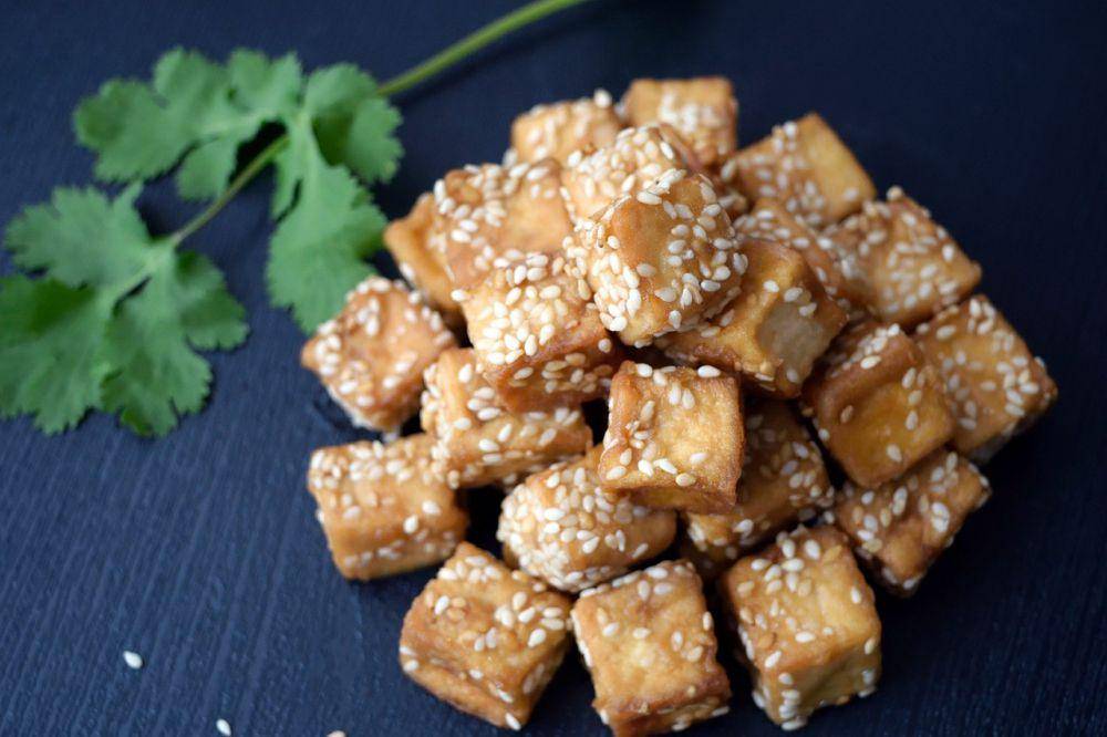 sesame tofu (pixabay.com/yuelanliu)