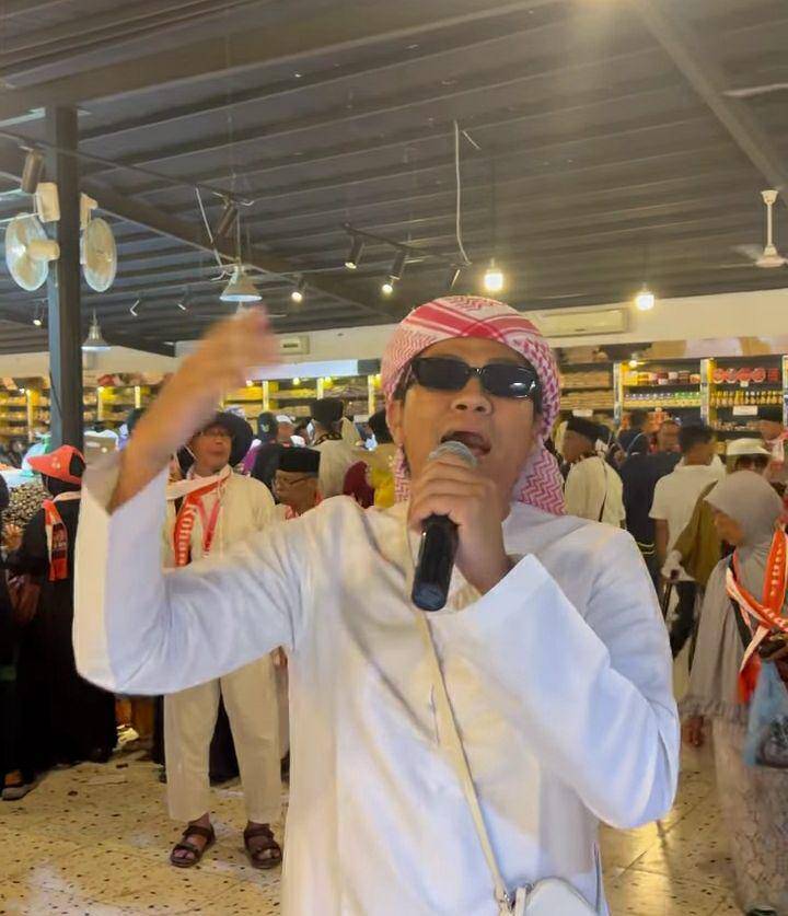 potret Arif Muhammad 'Mak Beti' umrah (instagram.com/arifmuhammaddd_)