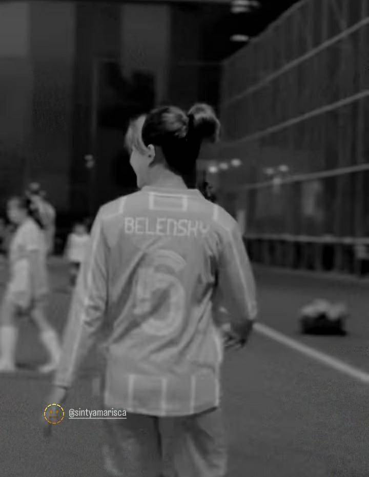 potret Sintya Marisca main bola usai pulih cendera (instagram.com/ramaloren)