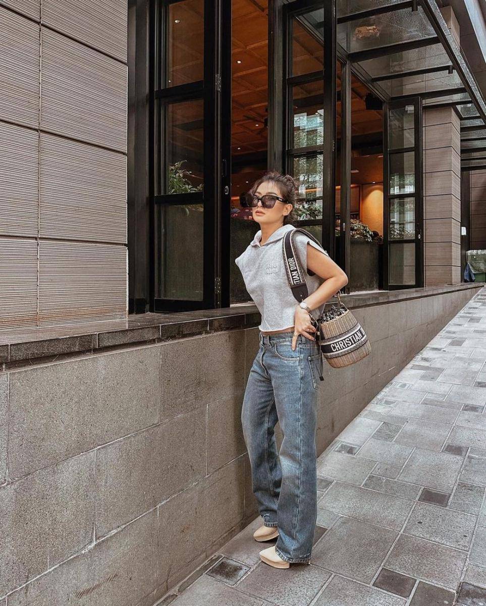Crop top ala Anastasia Siantar (instagram.com/anazsiantar)
