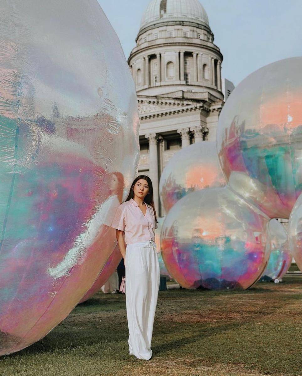 Crop top ala Anastasia Siantar (instagram.com/anazsiantar)