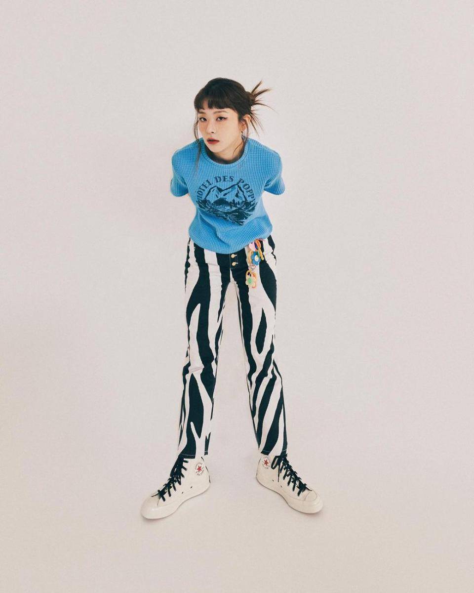 inspirasi outfit Seulgi Red Velvet (https://www.instagram.com/hi_sseulgi/)