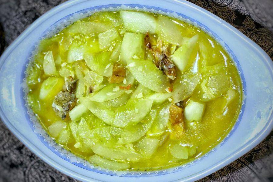 sayur timun kuah bening dan pedas (instagram.com/ibu_raiyanrasydanmutiaah)