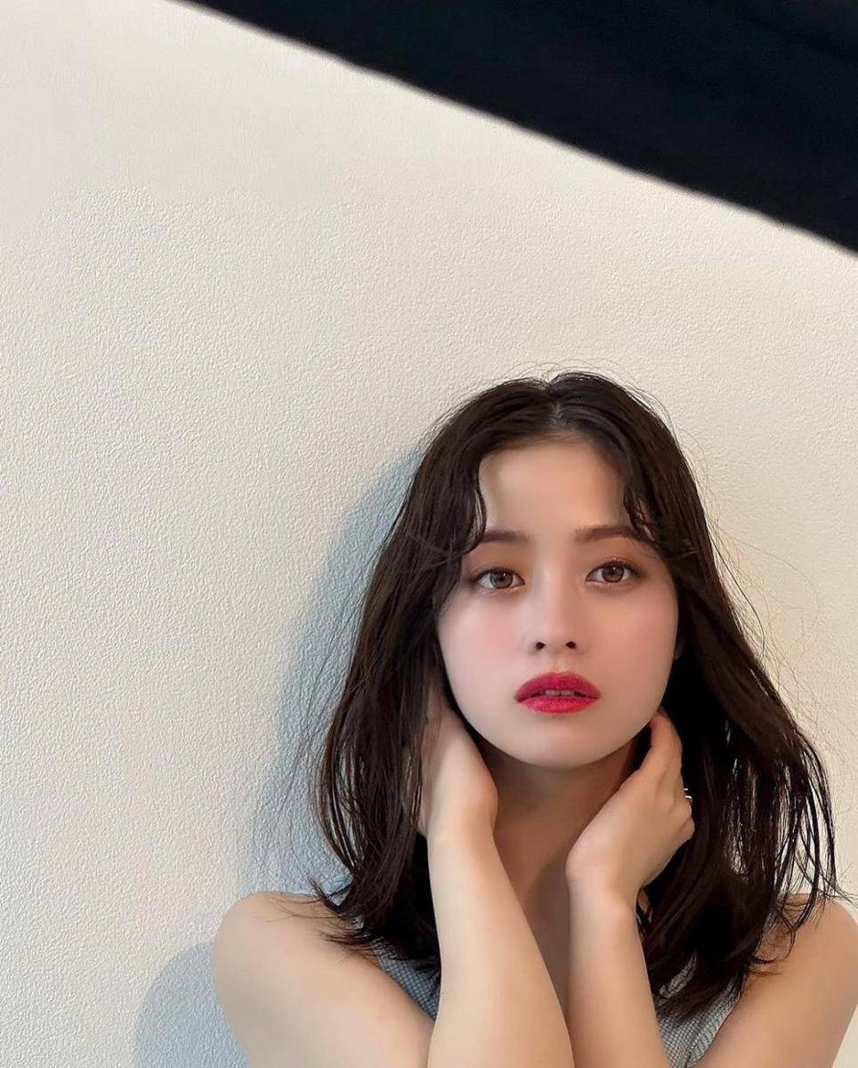 Kanna Hashimoto (instagram.com/kannahashimoto.mg)