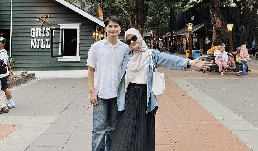 7 Potret Alvin Faiz dan Henny Rahman di Dufan, Bak ABG Pacaran