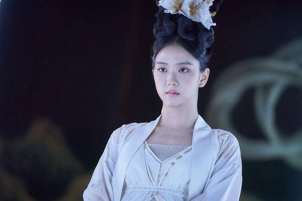 cuplikan Jisoo BLACKPINK di film Dr. Cheon and Lost Talisman (dok. CJ ENM Movie/Dr. Cheon and Lost Talisman)