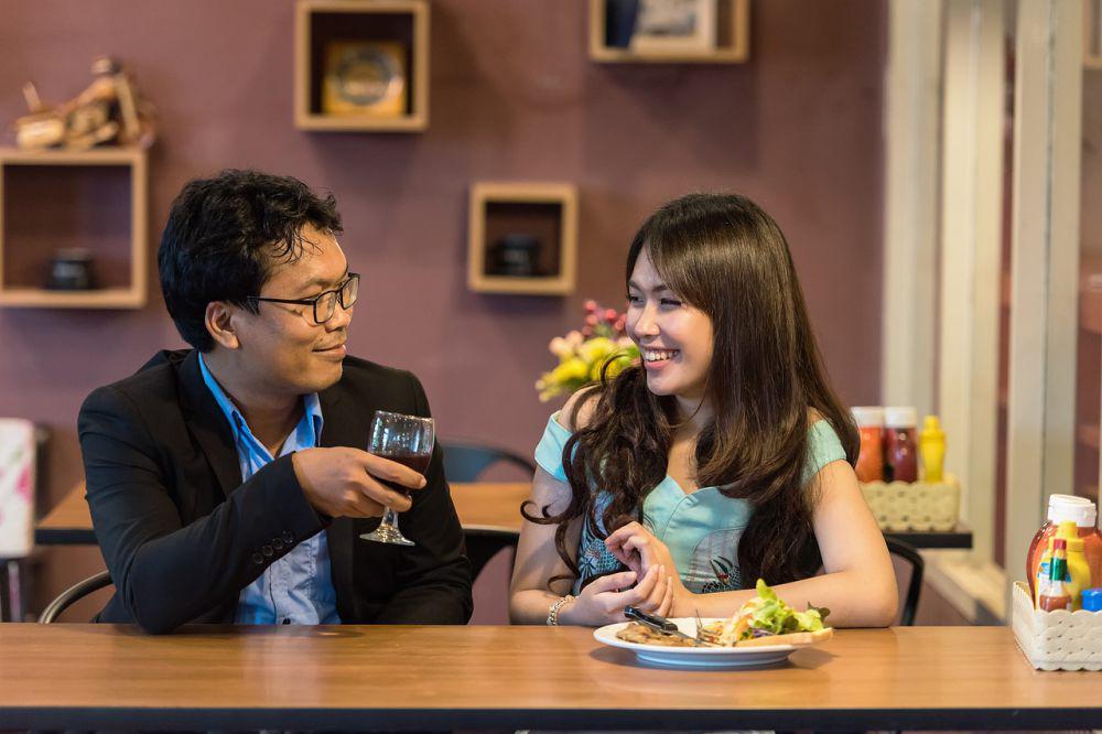4 Tips Sikapi Ajakan Bertemu Orang Asing dari Media Sosial