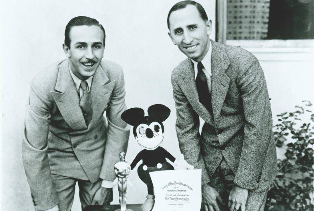 Disney bersaudara (waltdisney.org)