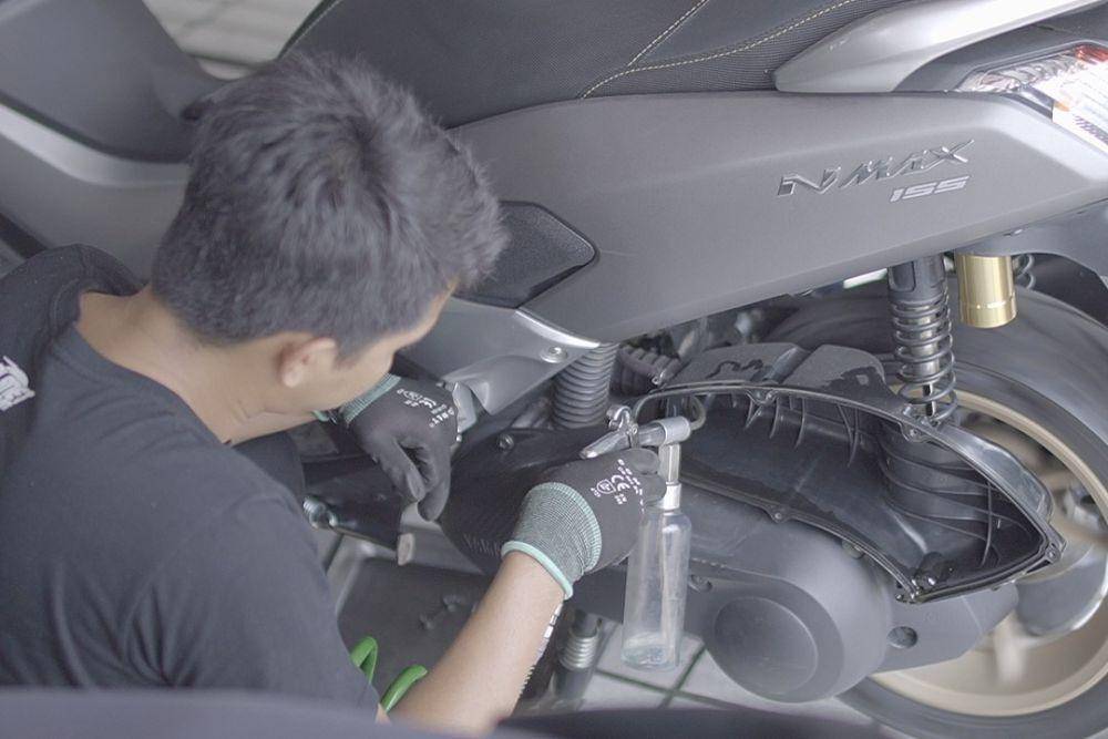 Ilustrasi servis motor di Planet Ban (dok. Planet Ban)