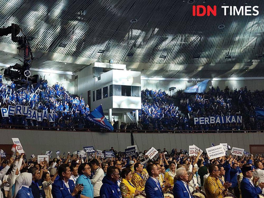 Banner perubahan dan perbaikan, dua agenda yang konsisten diperjuangkan Demokrat (IDN Times/Santi Dewi)