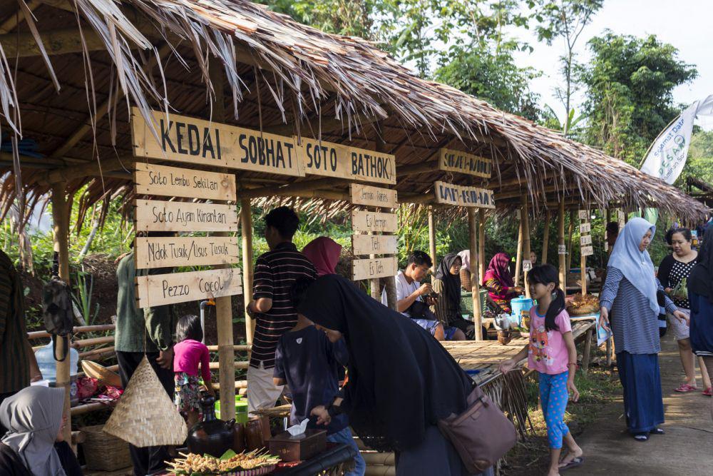 6 Keunikan Pasar Sawahan di Semarang, Tempat Jajanan Pasar!