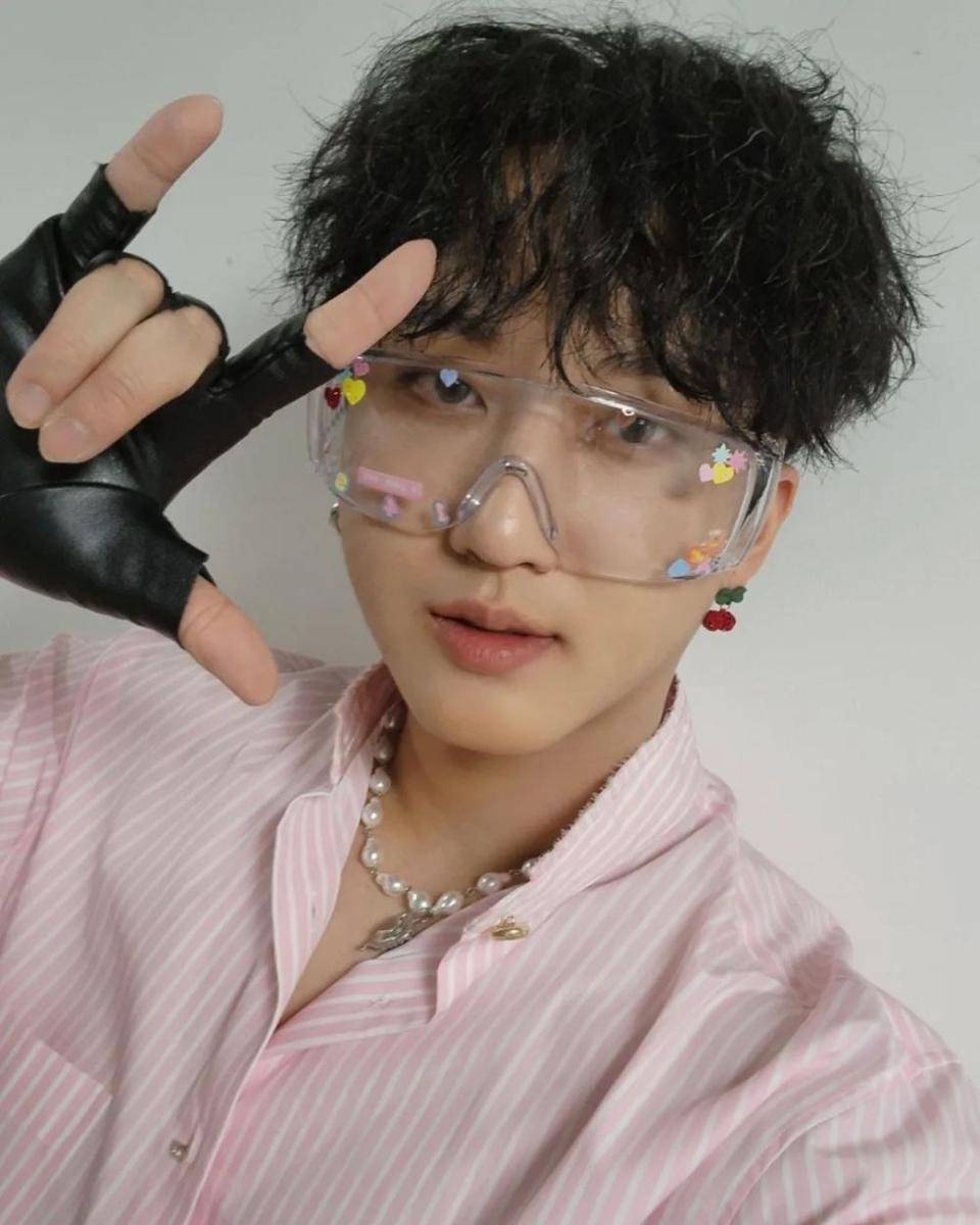 model rambut ala Changbin Stray Kids (instagram.com/realstraykids)