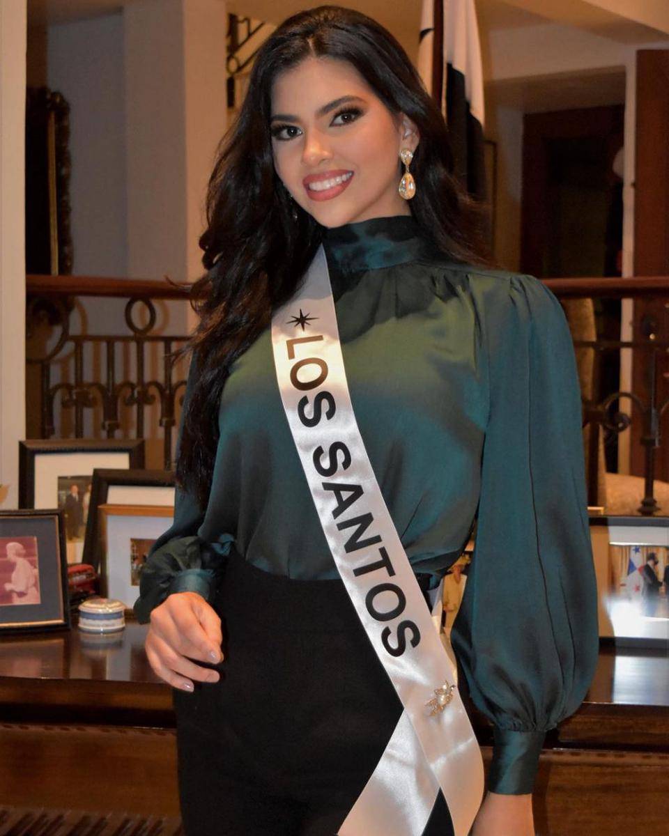 Potret Miss Universe Panama 2023 Natasha Vargas (Instagram.com/natashavargass)