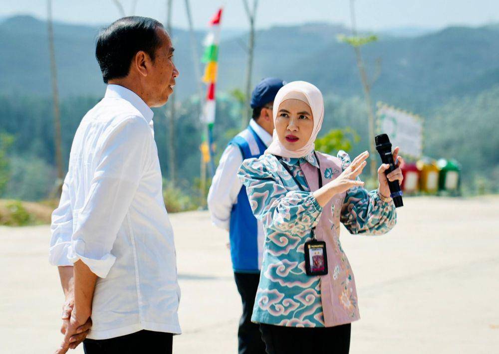 Penandatangan Nota Kesepahaman antara PT Pertamina (Persero) menjalin kerja sama dengan Otorita Ibu Kota Nusantara (OIKN) terkait pengembangan Pertamina Sustainable Energy Center (Pusat Energi Berkelanjutan) di IKN, Jumat (22/9). (Dok. Pertamina)