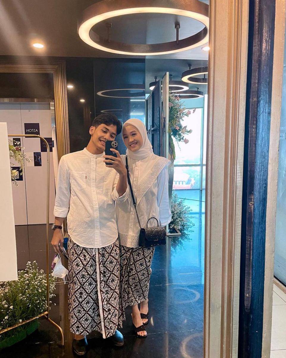 inspirasi gaya etnik ala Alca Octaviani (instagram.com/alcaoctvn)